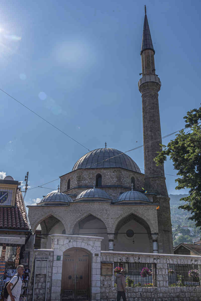 Bosnia y Herzegovina - Sarajevo 09 - mezquita de Bascarsija o Dzamija Havadze Duraka